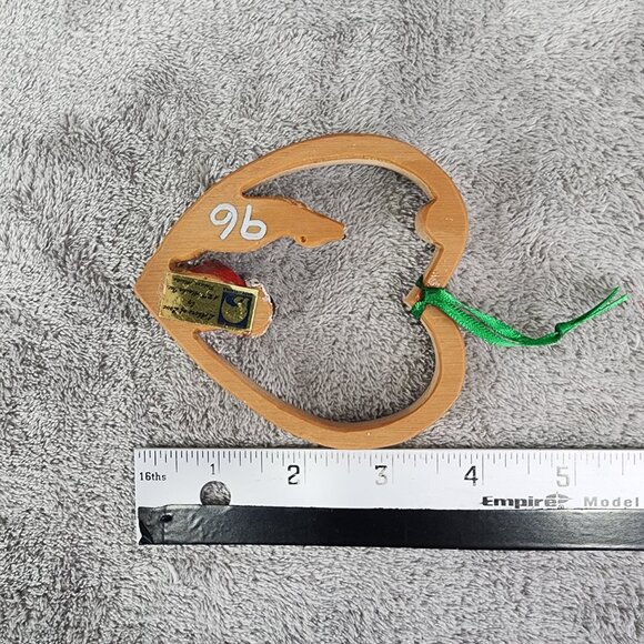 Vintage Handcrafted Alaska Heart Ornament Inuit Figure & Wolf A.R.T. Alaska Inc. - Picture 7 of 7